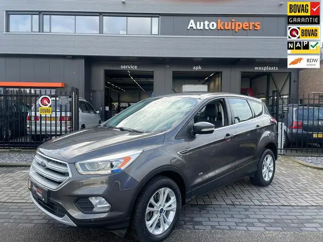 Photo 1 : Ford Kuga 2017 Petrol