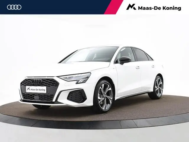 Photo 1 : Audi A3 2024 Essence