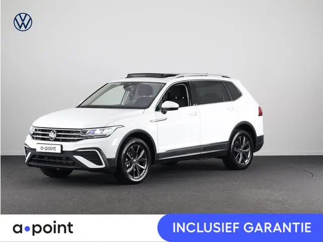 Photo 1 : Volkswagen Tiguan 2023 Petrol