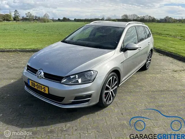 Photo 1 : Volkswagen Golf 2016 Petrol