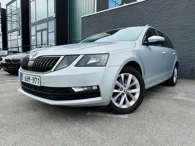 Photo 1 : Skoda Octavia 2019 Essence