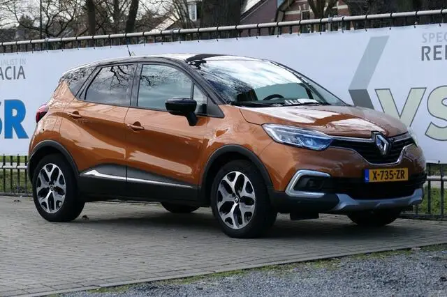 Photo 1 : Renault Captur 2019 Essence