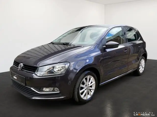 Photo 1 : Volkswagen Polo 2015 Petrol