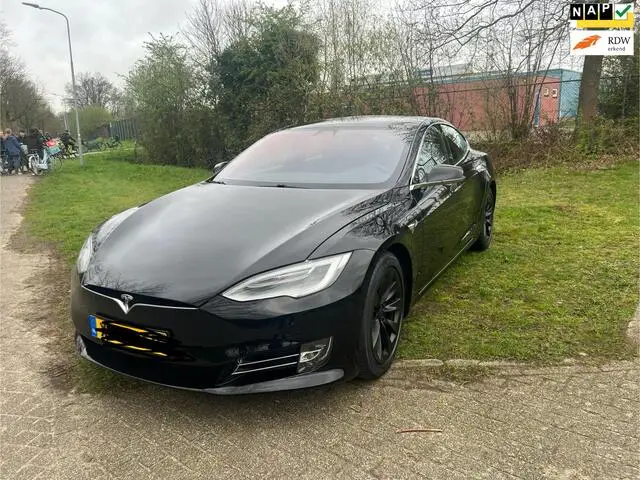 Photo 1 : Tesla Model S 2018 Electric