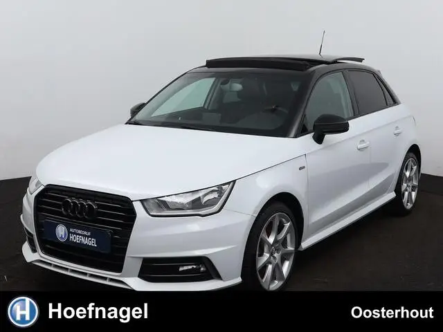 Photo 1 : Audi A1 2015 Petrol