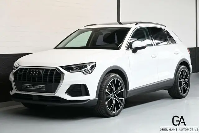 Photo 1 : Audi Q3 2019 Petrol