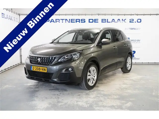 Photo 1 : Peugeot 3008 2018 Essence