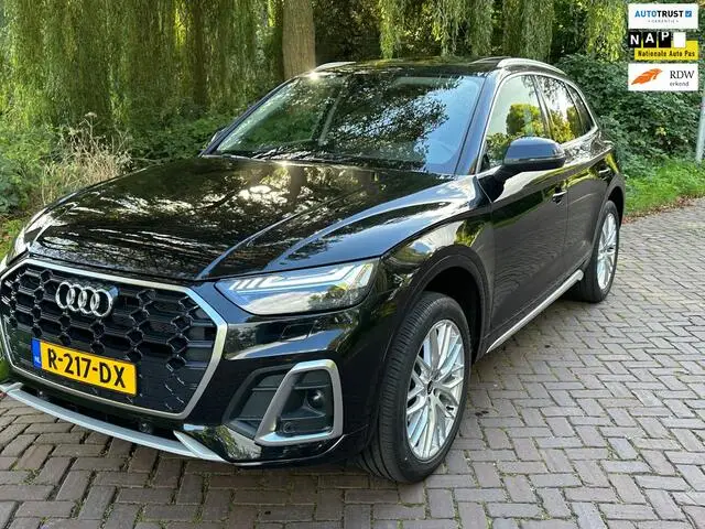 Photo 1 : Audi Q5 2021 Hybrid