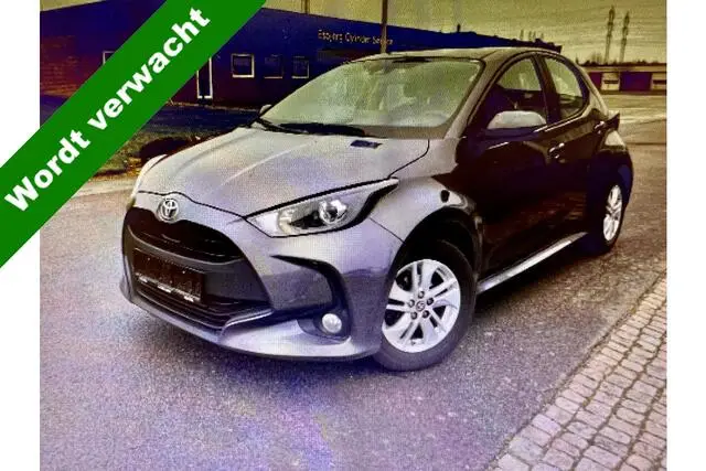 Photo 1 : Toyota Yaris 2022 Petrol