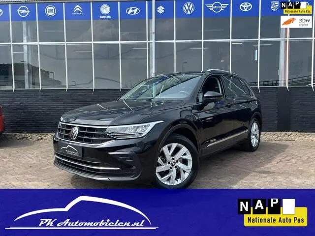 Photo 1 : Volkswagen Tiguan 2021 Essence