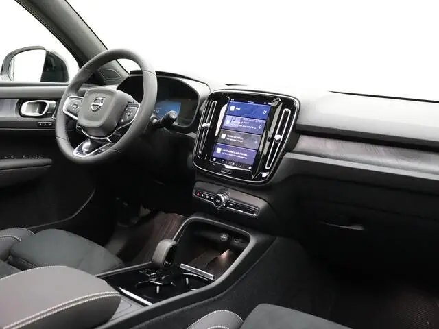 Photo 1 : Volvo Xc40 2024 Electric