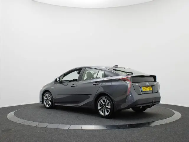 Photo 1 : Toyota Prius 2016 Hybrid