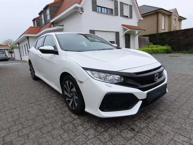 Photo 1 : Honda Civic 2017 Petrol