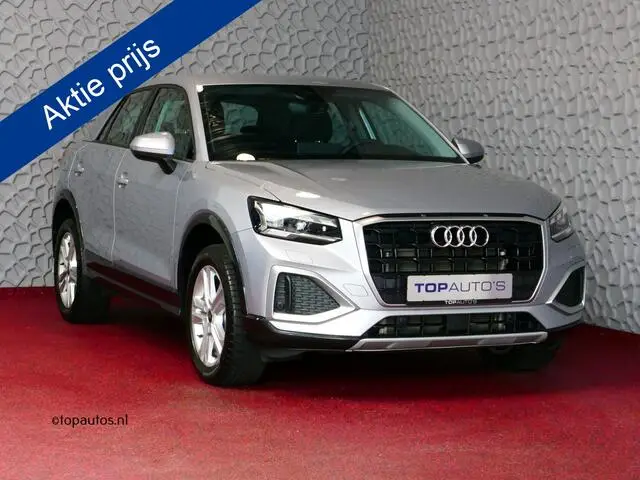 Photo 1 : Audi Q2 2023 Essence