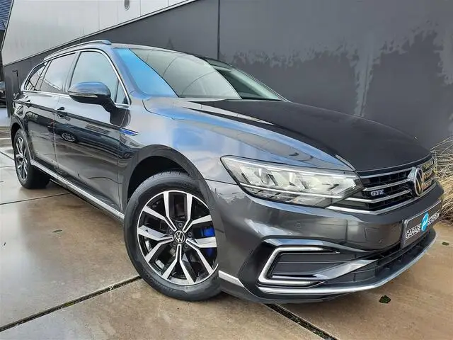 Photo 1 : Volkswagen Passat 2021 Not specified