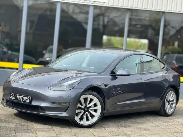 Photo 1 : Tesla Model 3 2022 Electric