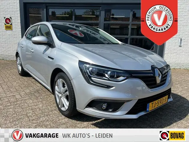 Photo 1 : Renault Megane 2018 Essence