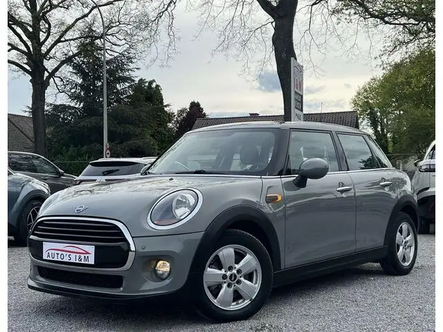 Photo 1 : Mini Cooper 2018 Petrol