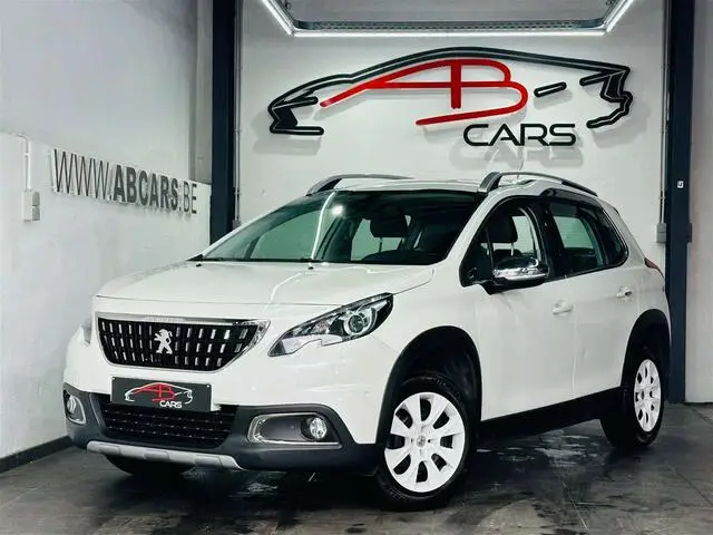 Photo 1 : Peugeot 2008 2016 Essence