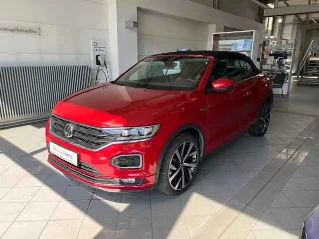 Photo 1 : Volkswagen T-roc 2021 Essence