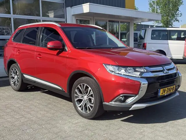 Photo 1 : Mitsubishi Outlander 2016 Essence