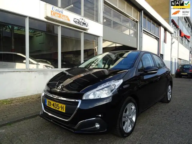 Photo 1 : Peugeot 208 2019 Petrol