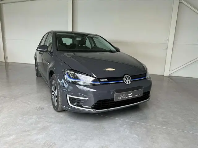 Photo 1 : Volkswagen Golf 2021 Électrique