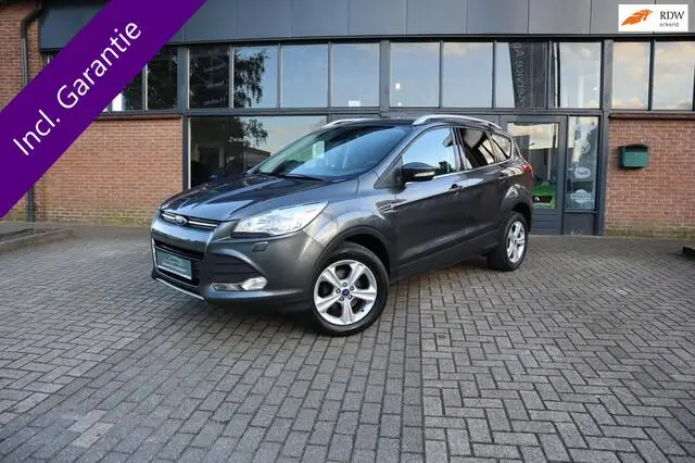 Photo 1 : Ford Kuga 2015 Essence