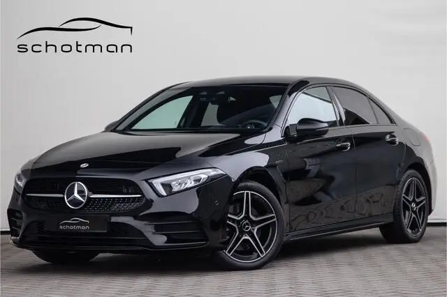 Photo 1 : Mercedes-benz Classe A 2021 Hybride