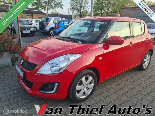 Photo 1 : Suzuki Swift 2015 Petrol