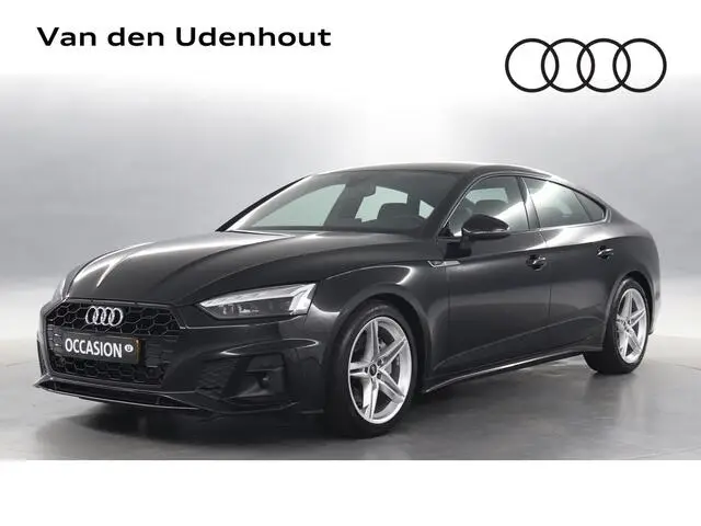 Photo 1 : Audi A5 2022 Essence