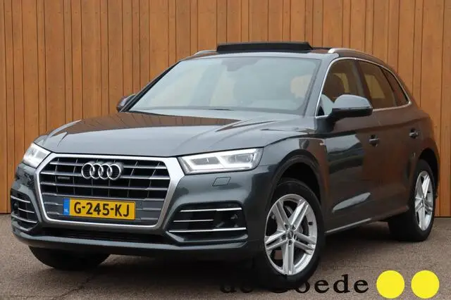 Photo 1 : Audi Q5 2019 Essence