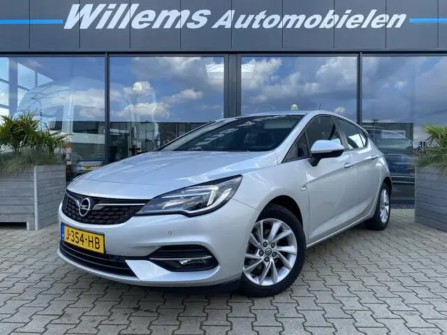 Photo 1 : Opel Astra 2020 Essence