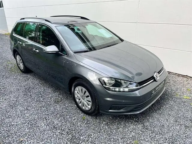 Photo 1 : Volkswagen Golf 2019 Petrol