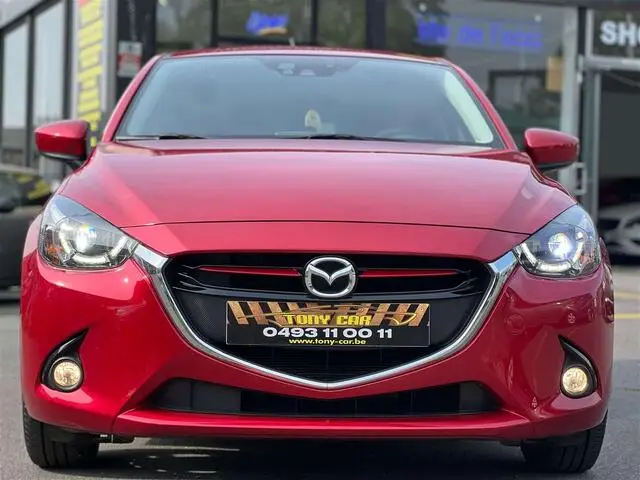 Photo 1 : Mazda 2 2015 Petrol