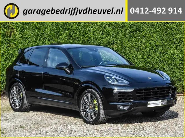 Photo 1 : Porsche Cayenne 2017 Hybride