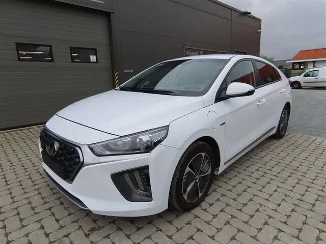 Photo 1 : Hyundai Ioniq 2021 Petrol