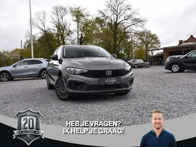 Photo 1 : Fiat Tipo 2022 Petrol