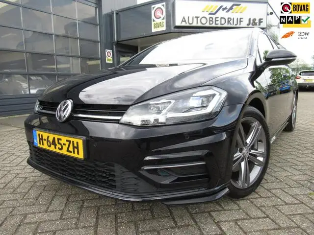 Photo 1 : Volkswagen Golf 2020 Essence