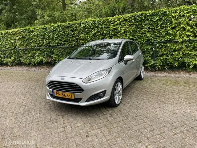 Photo 1 : Ford Fiesta 2017 Essence