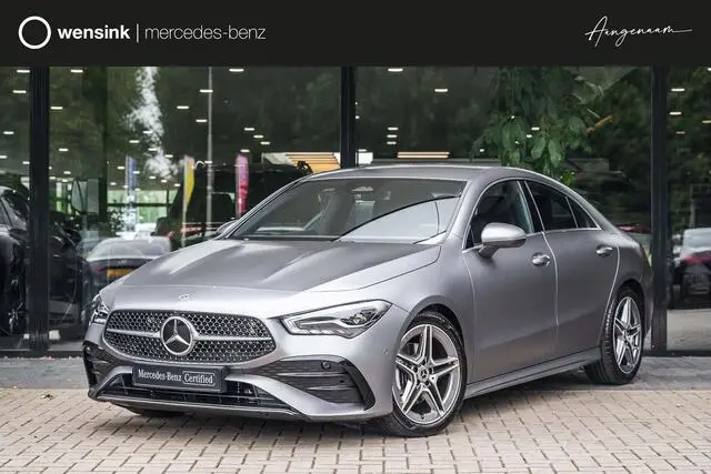 Photo 1 : Mercedes-benz Classe Cla 2024 Petrol