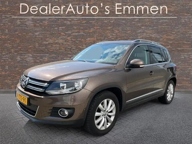 Photo 1 : Volkswagen Tiguan 2015 Essence