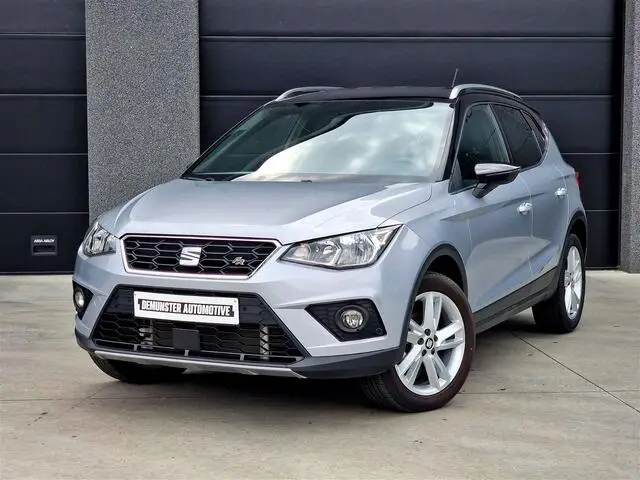 Photo 1 : Seat Arona 2019 Petrol