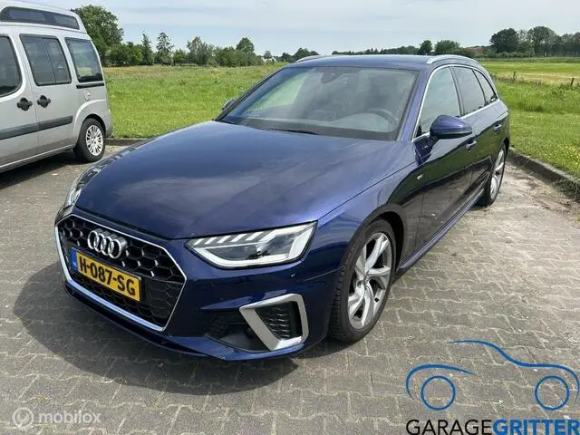 Photo 1 : Audi A4 2020 Petrol