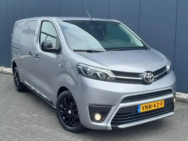 Photo 1 : Toyota Proace 2021 Diesel