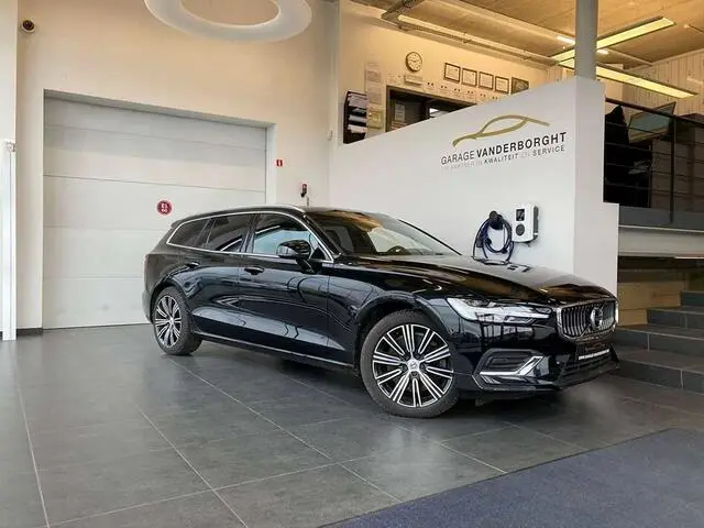 Photo 1 : Volvo V60 2020 Petrol