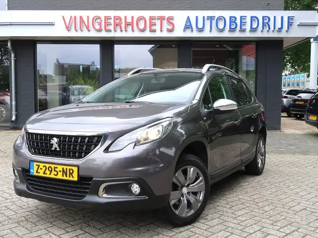 Photo 1 : Peugeot 2008 2017 Petrol