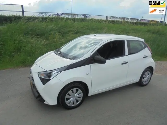 Photo 1 : Toyota Aygo 2019 Essence