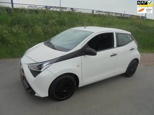 Photo 1 : Toyota Aygo 2019 Essence