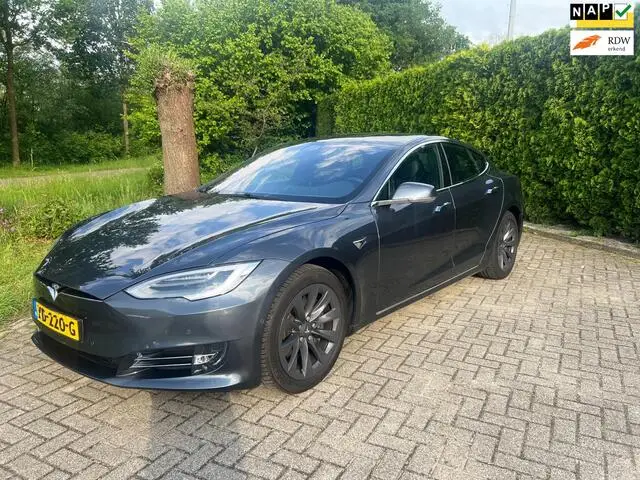 Photo 1 : Tesla Model S 2018 Electric